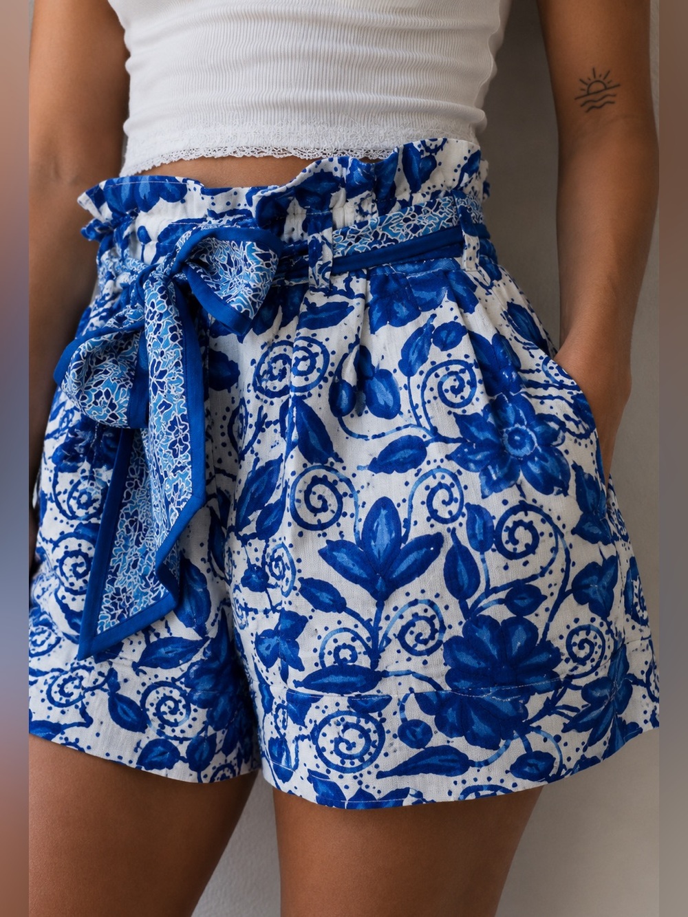 Current Air Blue White Linen Blend Paperbag Shorts Size XS Coastal Euro Chic